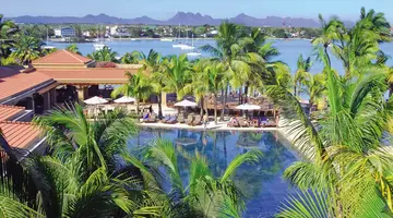 MAURICIA BEACHCOMBER RESORT & SPA