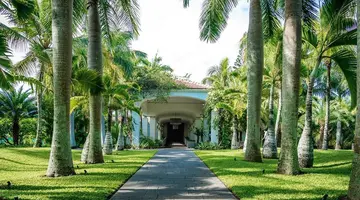 Mauricia Beachcomber Resort & Spa