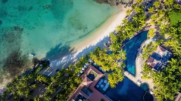 MAURICIA BEACHCOMBER RESORT & SPA
