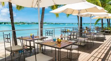 Mauricia Beachcomber Resort & Spa