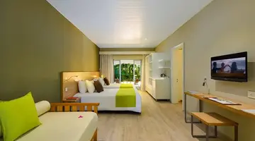 Mauricia Beachcomber Resort & Spa