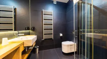 Max Health Resort Spa