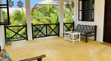 MAX HOTEL NUNGWI