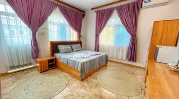 MAX HOTEL NUNGWI