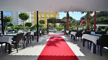 Max Nova Hotel