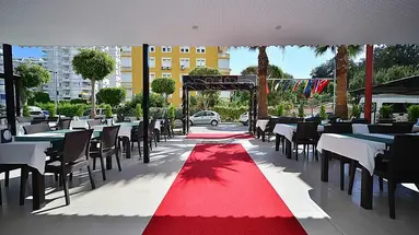 Max Nova Hotel