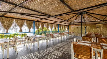 MAXSEA BEACH HOTEL