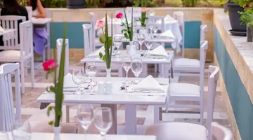 MAY BEACH HOTEL