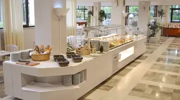 May Hotel