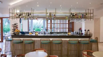May Hotel