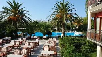 May Hotel