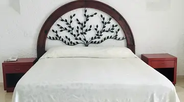 Maya Caribe Faranda