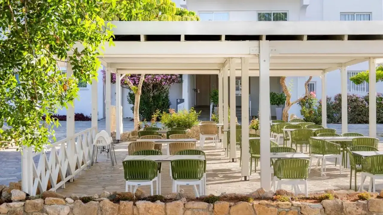 Mayfair Gardens Hotel