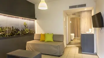 Mayfair Gardens