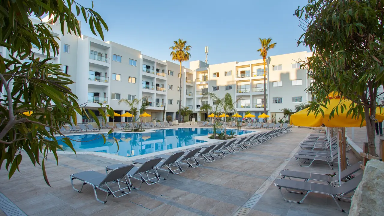 MAYFAIR GARDENS