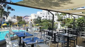 Mayfair Gardens
