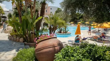 Mayfair Gardens