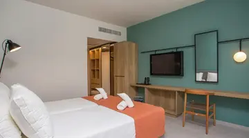 Mazoren Art Hotel