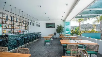 Mazoren Art Hotel