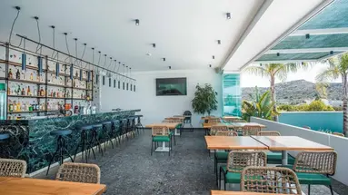 Mazoren Art Hotel