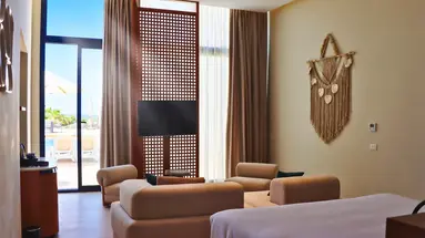 Med IL Caesar Resort