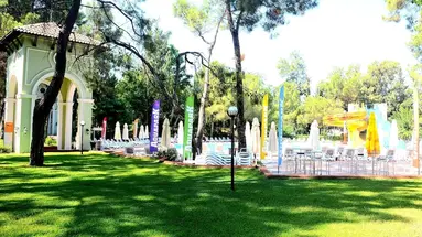 Meder Resort Hotel