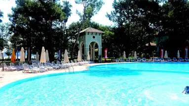 Meder Resort Hotel