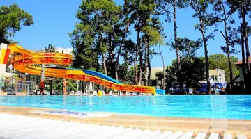 Meder Resort Hotel