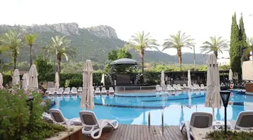 Meder Resort Hotel