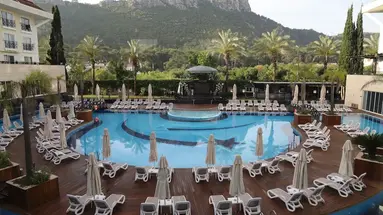 Meder Resort Hotel