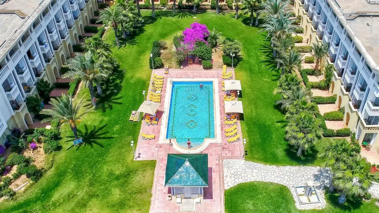 Medina Belisaire & Thalasso