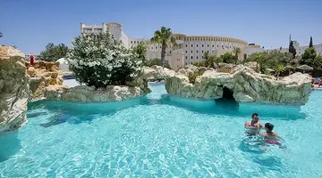 MEDINA SOLARIA & THALASSO