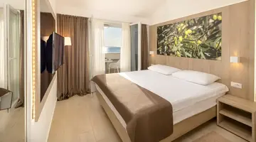 Medora Auri Family Beach Resort