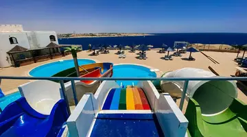Megan Halomy Hotel