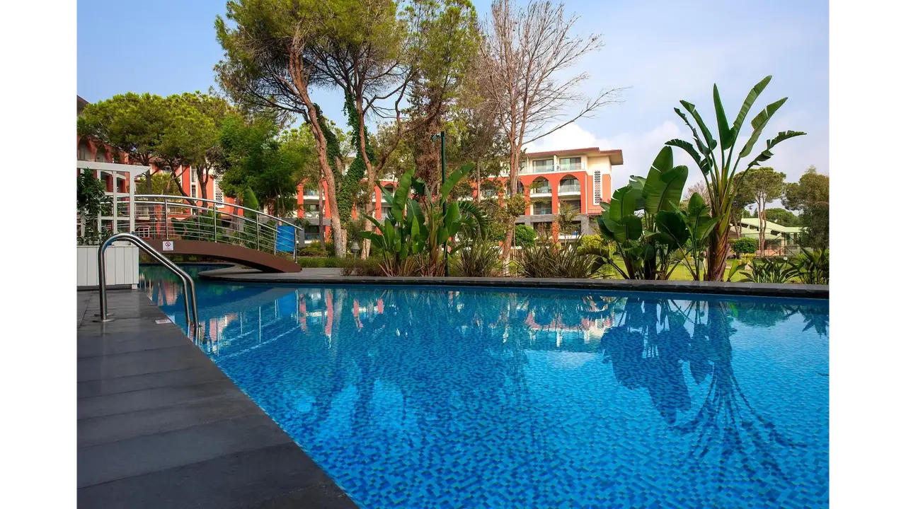 MEGASARAY CLUB BELEK