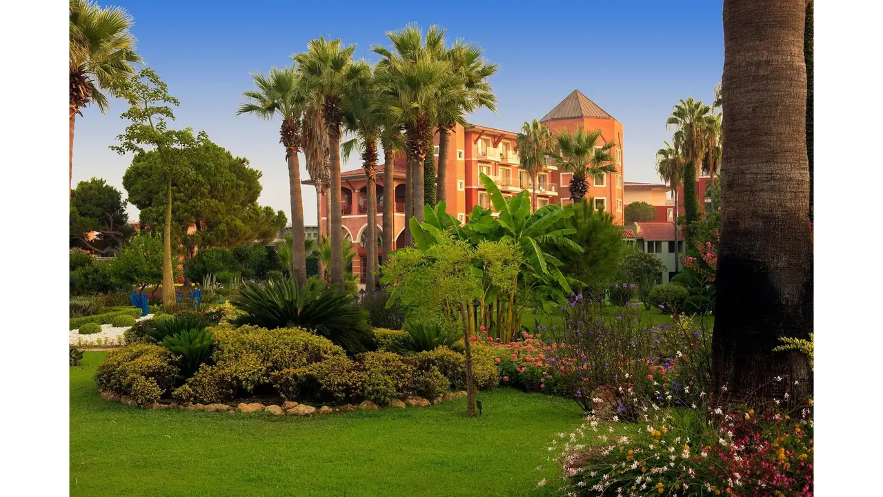 MEGASARAY CLUB BELEK
