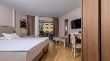 Melas Lara Hotel
