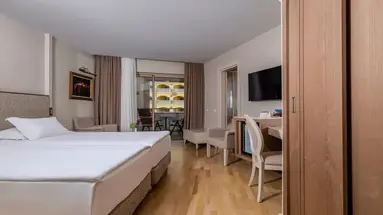 Melas Lara Hotel