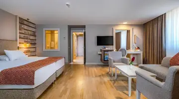 Melas Lara Hotel