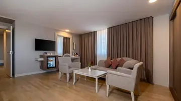 Melas Lara Hotel
