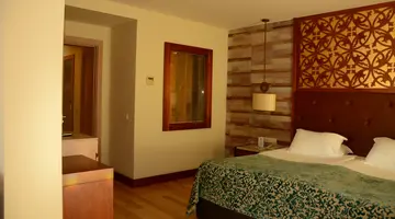 MELAS LARA HOTEL