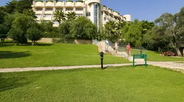 MELAS RESORT