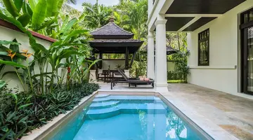 Melati Beach Resort & Spa Hotel 5