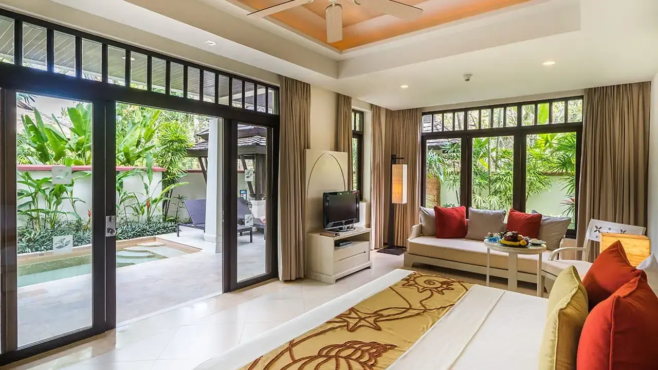 Melati Beach Resort & Spa Hotel 5