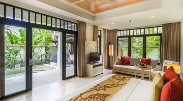 Melati Beach Resort & Spa Hotel 5