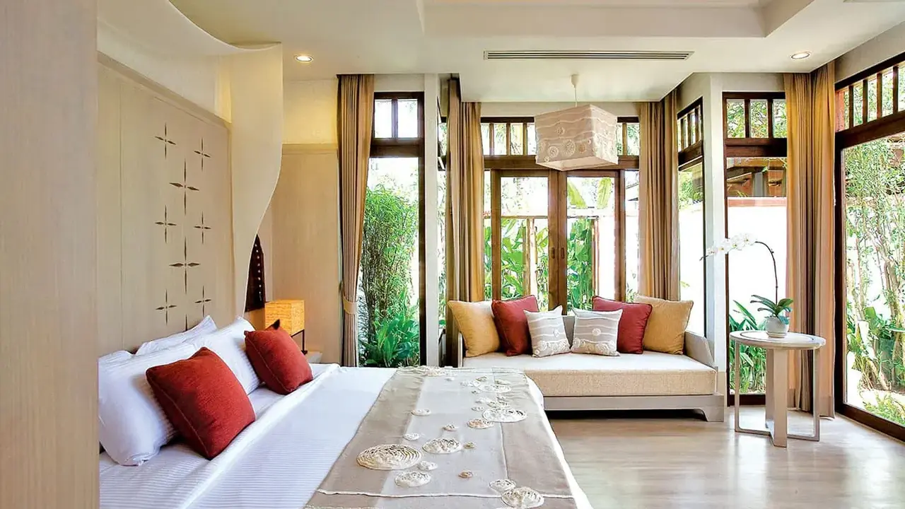 Melati Beach Resort & Spa Hotel 5