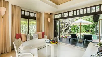 Melati Beach Resort & Spa Hotel 5