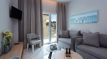 Melina Bay Boutique Hotel