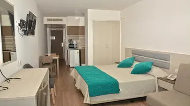 Melini Hotel  Suites