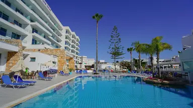 Melini Hotel  Suites